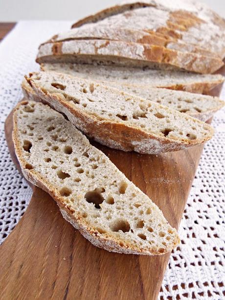 Ciabatta di grani antichi a lievitazione naturale