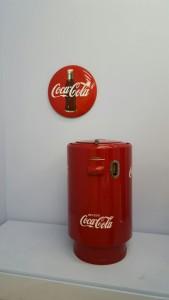 Coca Cola non poteva mancare con i suoi articoli vintage!
