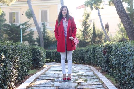 Red power: camicia personalizzata Sumissura e collana Janestone