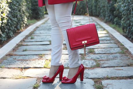 Red power: camicia personalizzata Sumissura e collana Janestone