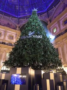Albero di Swaroski. Foto: comune di Milano