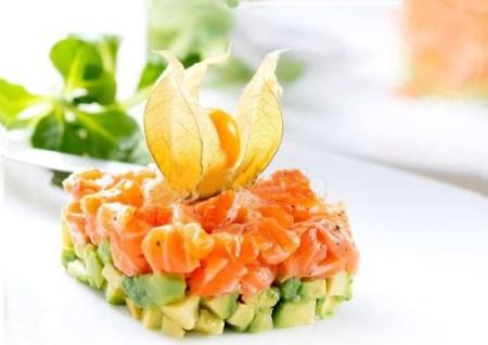 tartare di salmone con avocado (1)