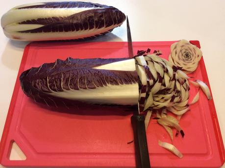 CRESPELLE DI GRANO SARACENO CON RADICCHIO ROSSO E GORGONZOLA