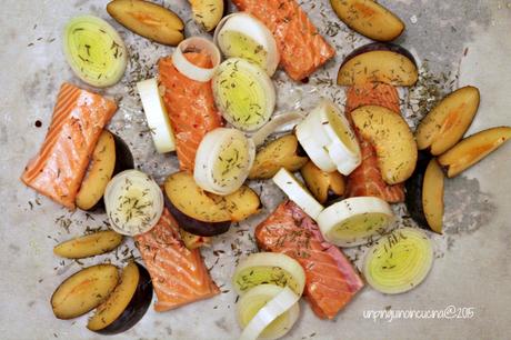 salmone-con-porri-e-prugne