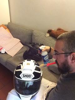 Pulizia del casco. Come pulirlo bene esternamente.