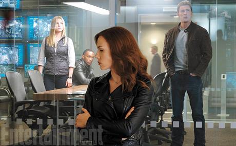 Captain America: Civil War, nuova foto con Sharon Carter, parla Scarlett Johansson