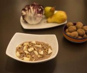 Risotto integrale al radicchio, pere e noci