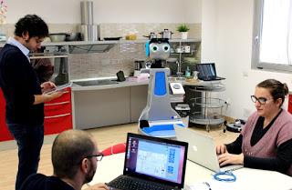 ANCORA. Robot che aiuteranno gli anziani a casa e fuori: si testano DORA,ORO e CORO.