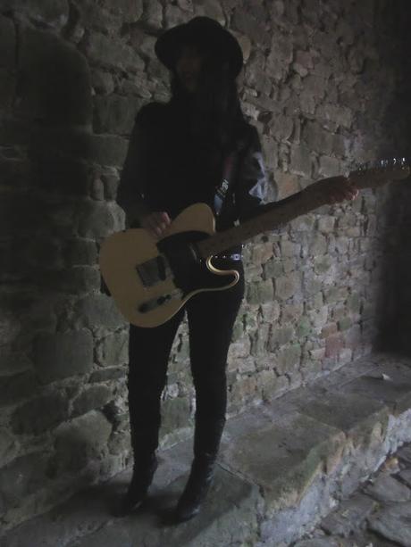 Mad Six Shooter- reprise