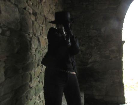 Mad Six Shooter- reprise