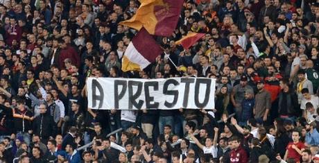 Striscione tifosi Roma contro tifosi Napoli La bocca dello stolto e il suo castigo A presto