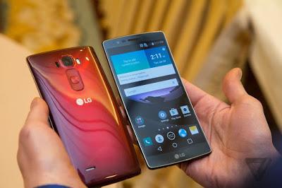 LG G Flex 2 a 249 Euro: è un affare?