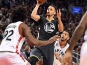 Nba, Golden State Warriors trascinati Curry fermano più: vittorie consecutive