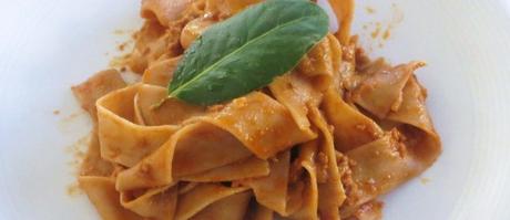 Tagliatelle di castagne al ragù