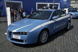 Bari: arrestato 45enne iracheno per terrorismo La divisione DIGOS della Polizia di Stato ha arrestato a Bari un iracheno accusato di legami con il terrorismo internazionale. Photo credit: sv1ambo / Foter.com / CC BY