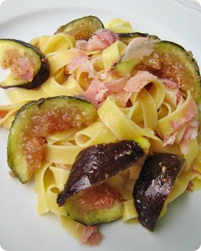 Tagliatelle-prosciutto-e-fichi-La-cucina