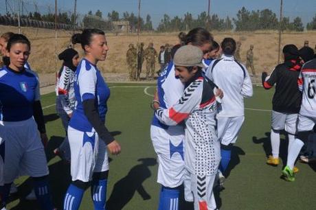 Afganistan/ CIMIC. Una partita di calcio femminile per riflettere sui Diritti delle Donne