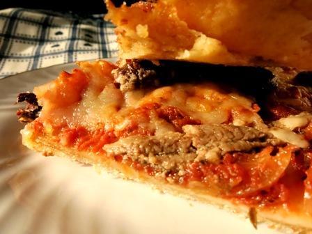 Pizza sottilissima alle acchiughe Pizza sottilissima alle acchiughe