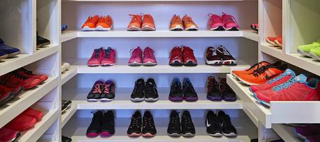 Sneaker cabinet
