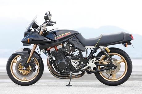 Suzuki GSX 1100S Katana by Mr.BIKE