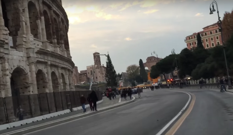 Ogni tanto una notizia buona. Guardate finalmente i Fori Imperiali senza risciò abusivi