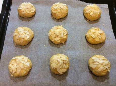 BISCOTTI RIPIENI DI MARMELLATA DI ARANCE E MELE SPEZIATE