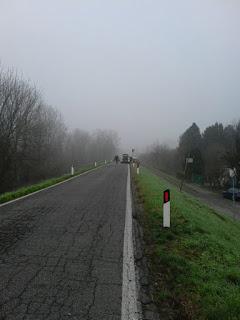 PAVIA. Un nuovo incidente in via Cabella, 2 mesi dopo nello stesso punto del primo. Le difficoltà di un traffico crescente.