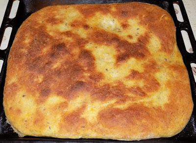 Focaccia con grano saraceno e yogurt alla soya