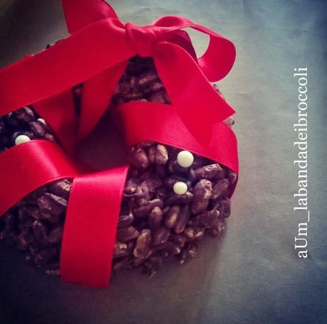 Ghirlande di riso soffiato e cioccolato per un Natale handmade e glutenfree