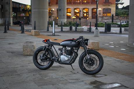 Honda CB 350 Fox Cafè Racer Project by Cognito Moto