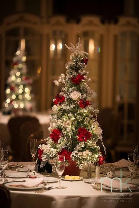 Christmas wedding table decorations