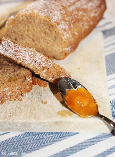 Tronchetto con farina di Castagne, Cachi e Grano Saraceno (senza glutine, né lattosio)