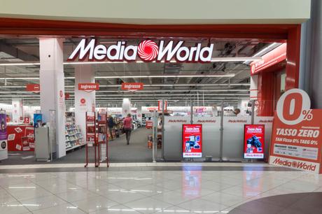 Volantino mediaworld natale