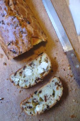 pane con pomodori secchi e feta