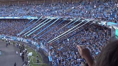 (VIDEO)Gremio Porto Alegre fans doing the avalanche