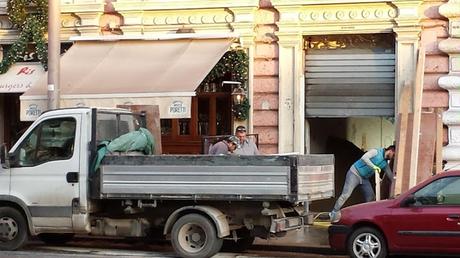 Lavori in corso senza cartello di cantiere. A pochi metri dal Vaticano oltretutto. Una nuova segnalazione