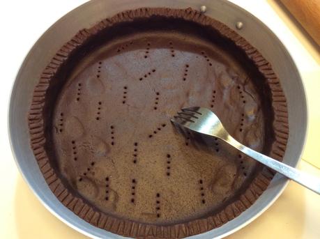 CROSTATA DI FROLLA AL CACAO CON GANACHE AL CIOCCOLATO E NOCCIOLE