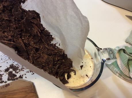 CROSTATA DI FROLLA AL CACAO CON GANACHE AL CIOCCOLATO E NOCCIOLE