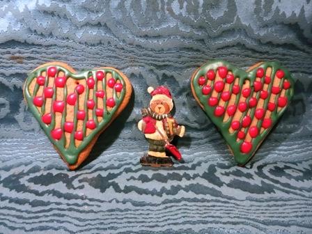 I Biscotti  speziati decorati da appendere all'abero di Natale