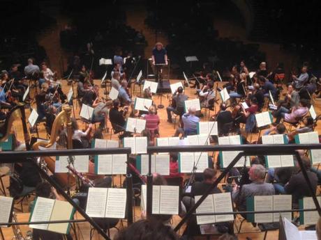 La prova generale del concerto alla Liederhalle. Foto SWR Vokalensemble/FB