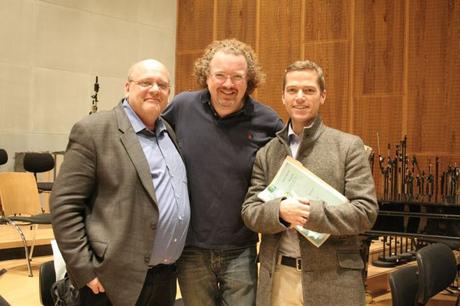 Detlev Glanert, Stéphane Denève e Florian Holgarth durante le prove. Foto SWR Vokalensemble/FB