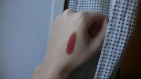 lipstick megalast wet ‘n wild P1070608