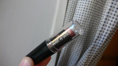 lipstick megalast wet ‘n wild P1070625