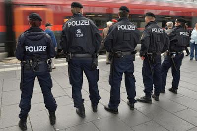 Arrestati in Austria due sospettati per la strage di Parigi