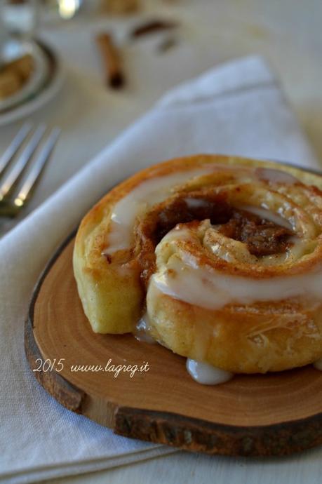 Chiocciole sfogliate alle mele e cannella chiocciole sfogliate alle mele e cannella