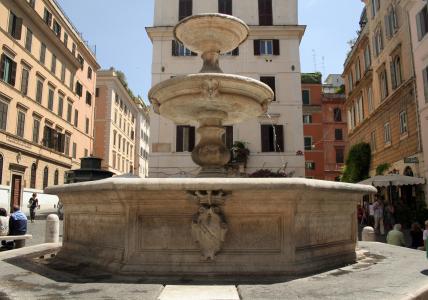 Fontana madonna dei monti