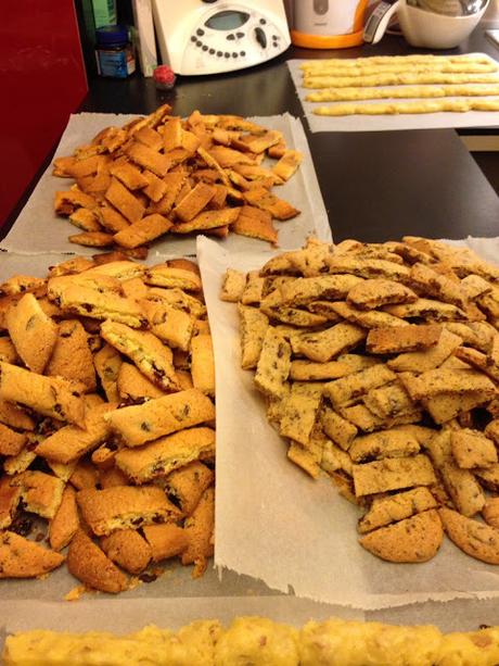 Con e Senza Bimby, Cantucci al Cioccolato Fondente, Cantucci ai Mirtilli Rossi, Cantucci ai Pistacchi, Cantucci alle Mandorle, Cantucci al Cioccolato Bianco