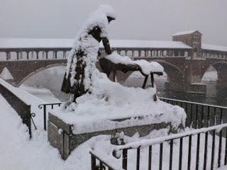 PAVIA. In Comune é pronto il Piano neve: 85 uomini, 18 mezzi ASM, 46 mezzi e 1500 tonnellate di sale.