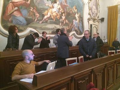 PAVIA. Si discute di LGH e l'opposizione se ne va.