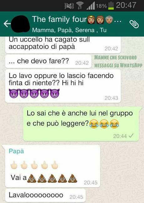 Mamme che scrivono messaggi su Whatsapp